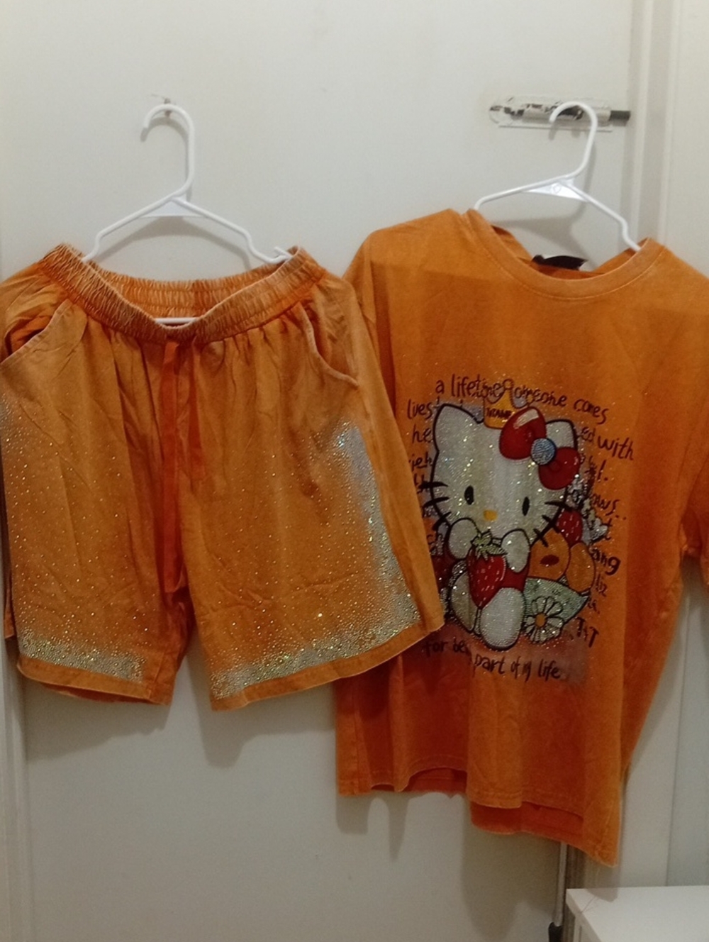 Hello Kitty Orange Glitter Tee and Shorts Pajama Set